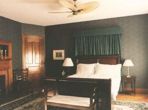 photo 1 of Governor's House in Hyde Park