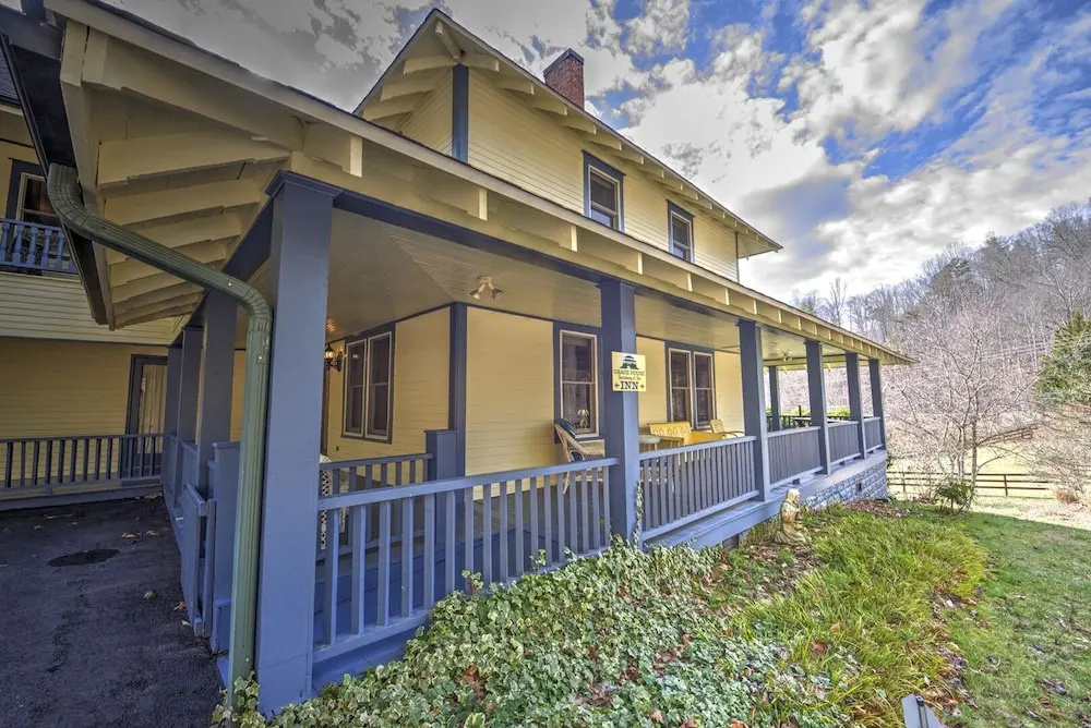 photo 1 of Grace House 525 5 Bedrooms 4 Bathrooms Home