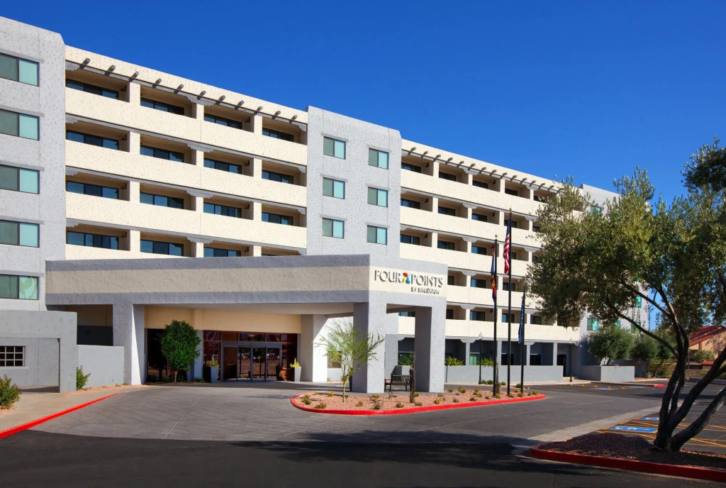 photo 1 of Four Points by Sheraton Phoenix South Mountain