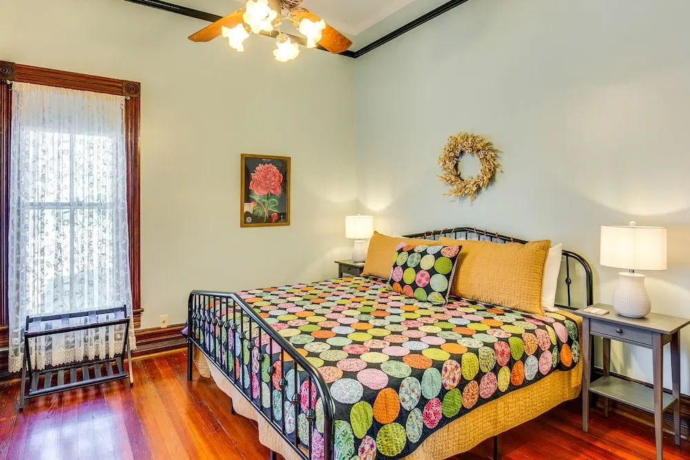 photo 1 of Granbury Home w/ Fire Pit, Walk to The Square!