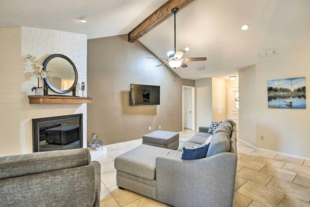 photo 1 of Granbury Home w/ Lake Granbury Access + Dock!