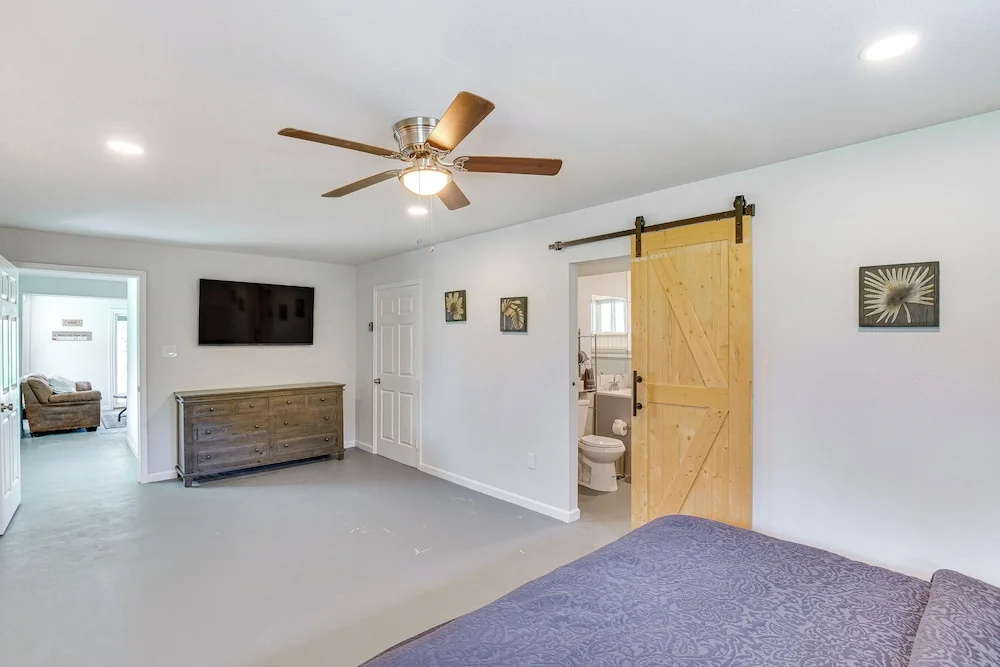 photo 1 of Granbury Home w/ Lake Views ~ 6 Mi to Boat Launch!