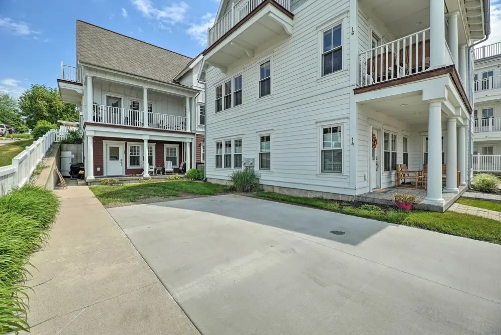 photo 1 of Grand Haven Condo: Walk to Lake + Pool Access!