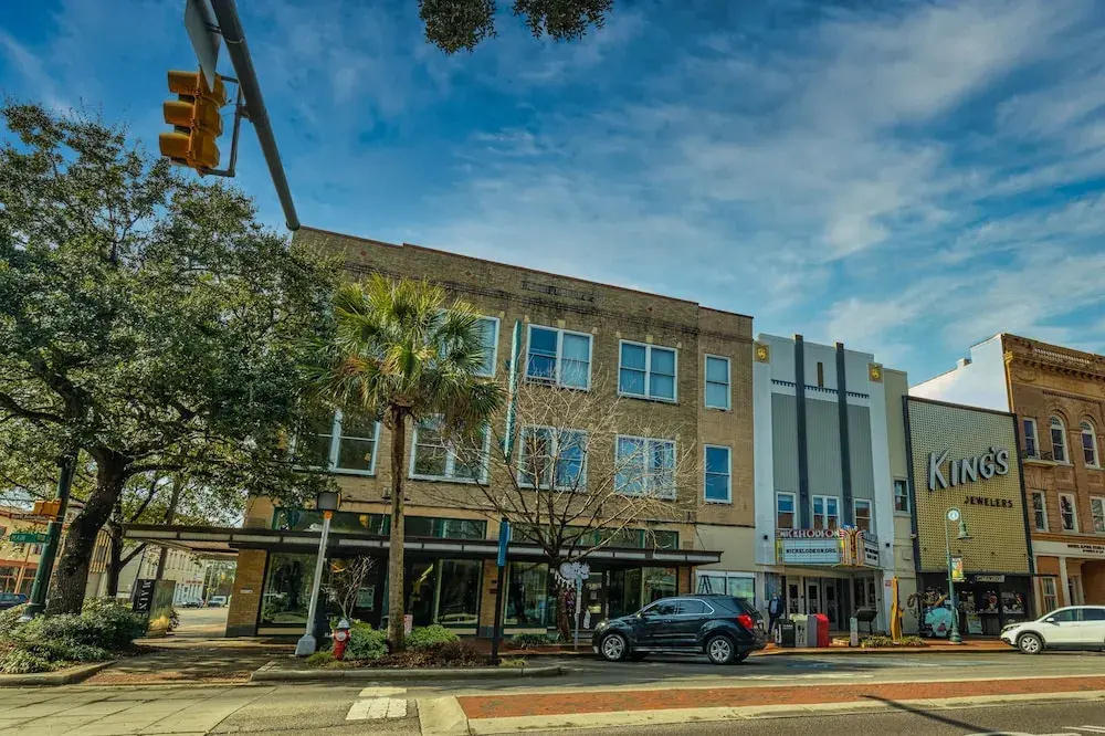 photo 1 of Kasa Columbia Main Street