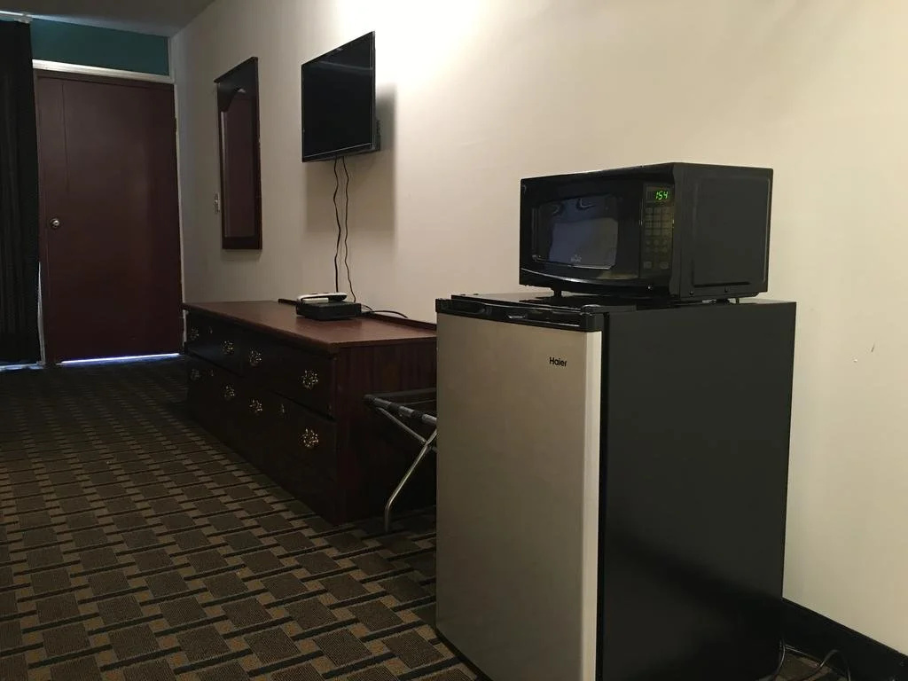 photo 1 of Marion Gray Plaza Motel
