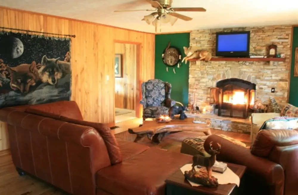 photo 1 of Gray Wolf Mountain Inn