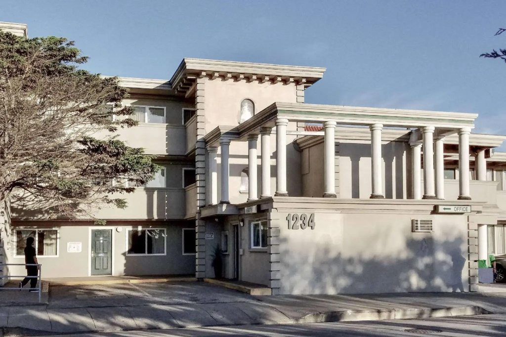 photo 1 of Motel 6 San Francisco, CA – Great Highway