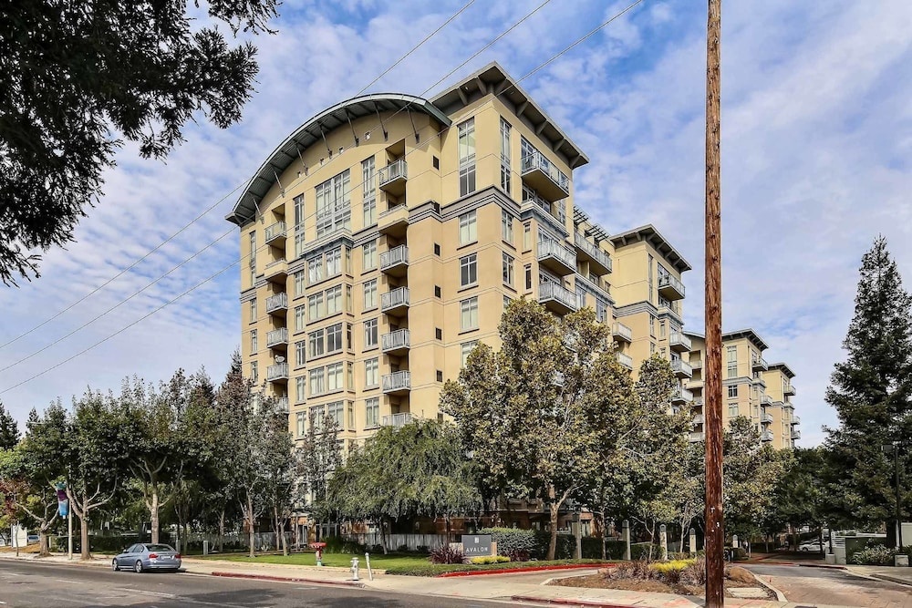 photo 1 of Green Belt Views Key Mountain View 1 Br apts by RedAwning