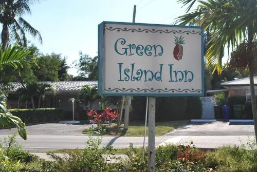 photo 1 of Green Island Inn