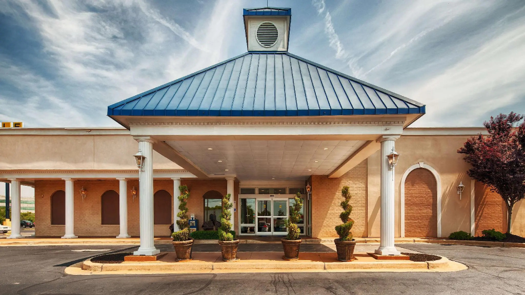 photo 1 of Greenville Airport Inn Hotel