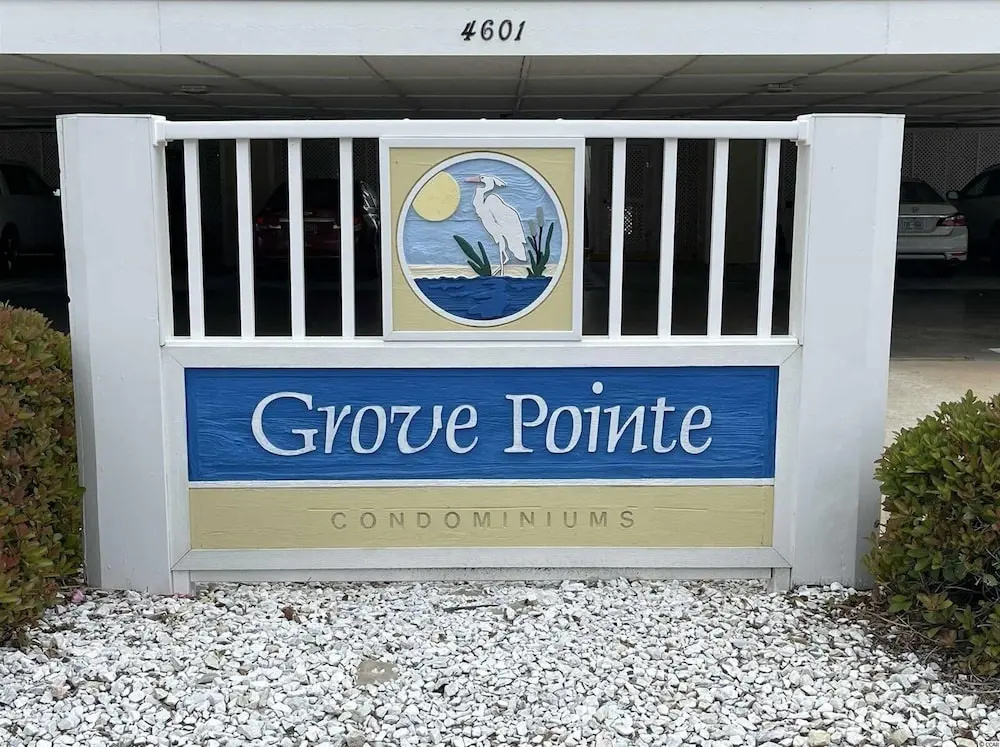 photo 1 of Grove Pointe 201