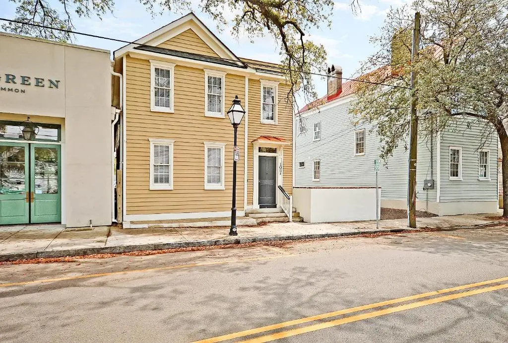 photo 1 of Guesthouse Charleston SOUTH 105 A