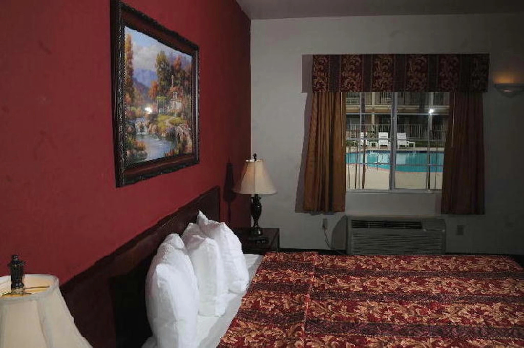 photo 1 of Hotel Saddleback