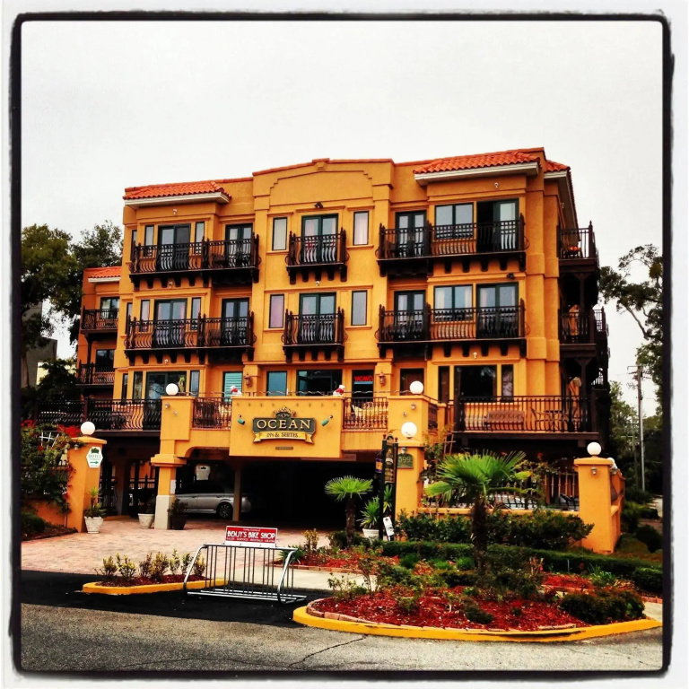 photo 1 of GuestHouse Inn & Suites Eugene / Springfield
