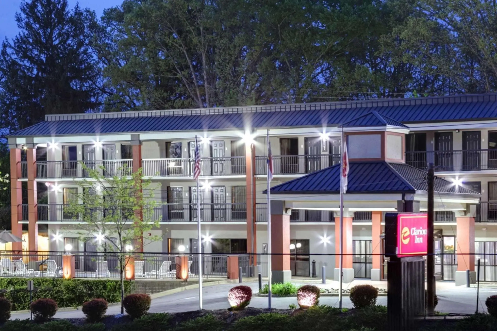 photo 1 of Clarion Pointe Biltmore Village