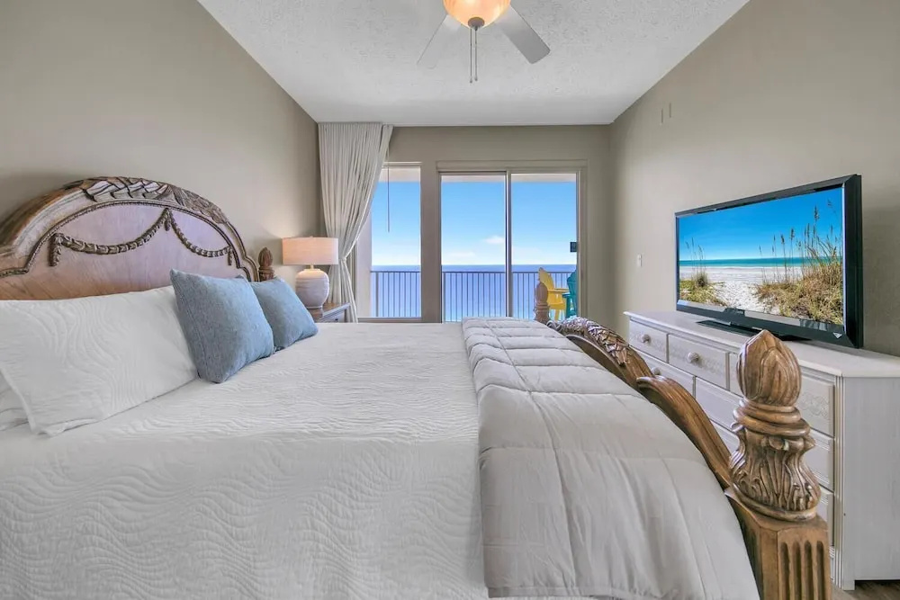 photo 1 of Gulf Crest 2107a
