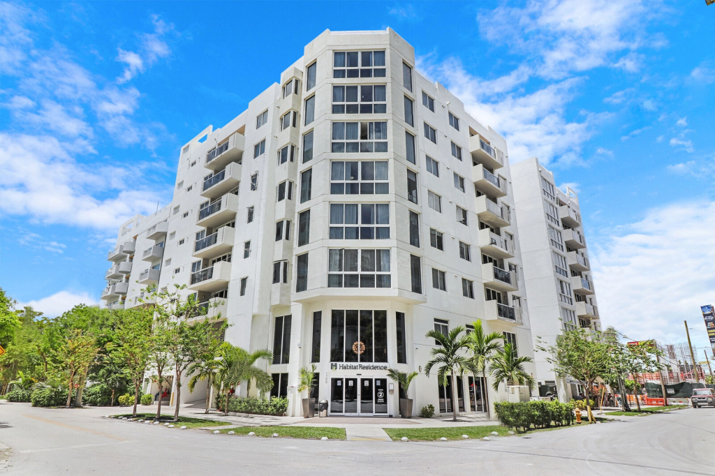 photo 1 of Stay Alfred Brickell
