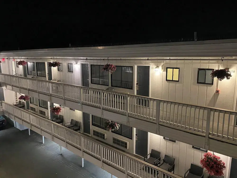 photo 1 of Hampton Harbor Motel
