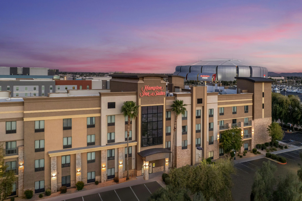 photo 1 of Hampton Inn & Suites Phoenix Glendale-Westgate