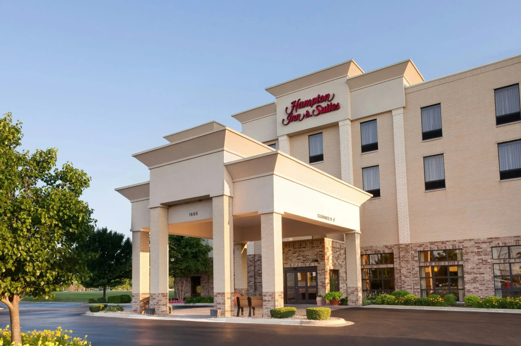 photo 1 of Hampton Inn & Suites Addison