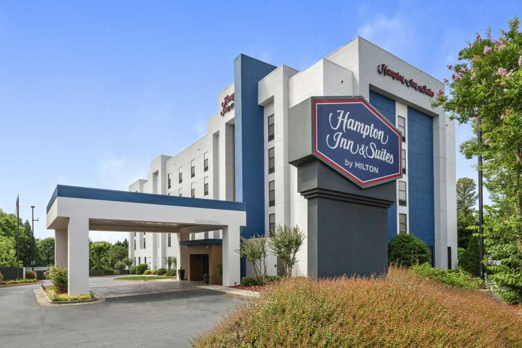 photo 1 of Hampton Inn & Suites Burlington, NC