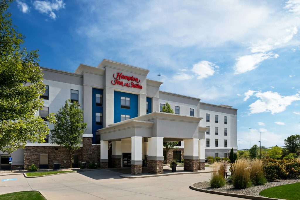 photo 1 of Hampton Inn & Suites Canton