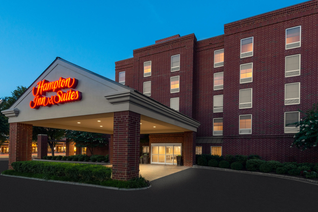 photo 1 of Hampton Inn & Suites Charlottesville-At the University