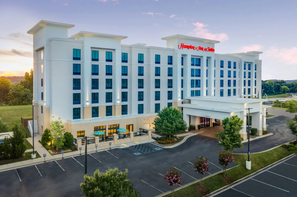 photo 1 of Hampton Inn & Suites Chattanooga/Hamilton Place
