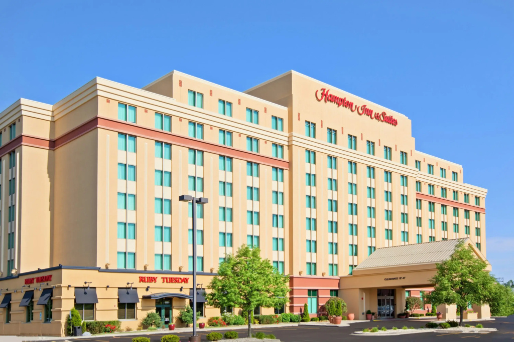 photo 1 of Hampton Inn & Suites Chicago-North Shore/Skokie
