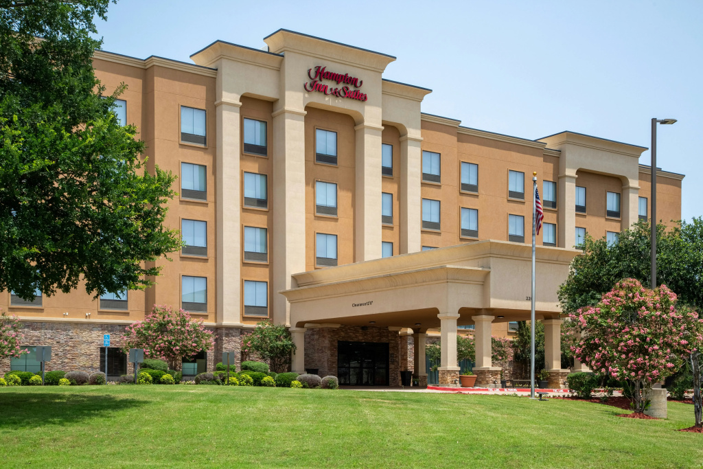 photo 1 of Hampton Inn & Suites Dallas Arlington N Entertainment Dist.