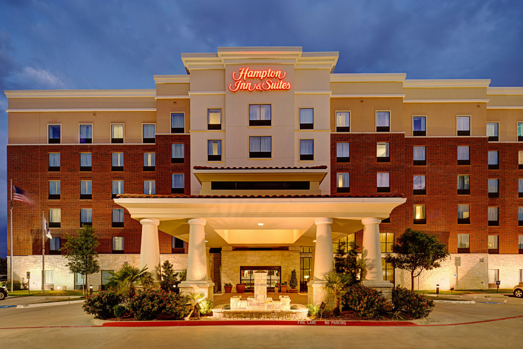 photo 1 of Hampton Inn & Suites Dallas/Lewisville-Vista Ridge Mall, TX