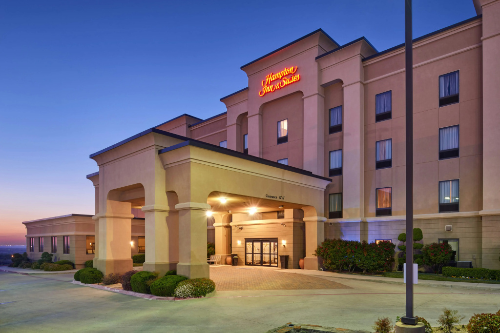 photo 1 of Hampton Inn & Suites Decatur