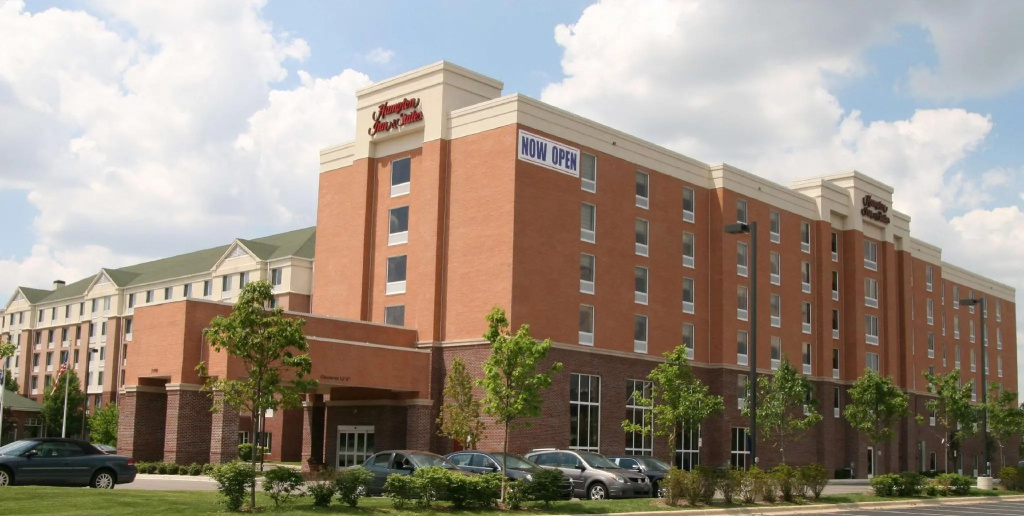 photo 1 of Hampton Inn & Suites Detroit / Airport - Romulus