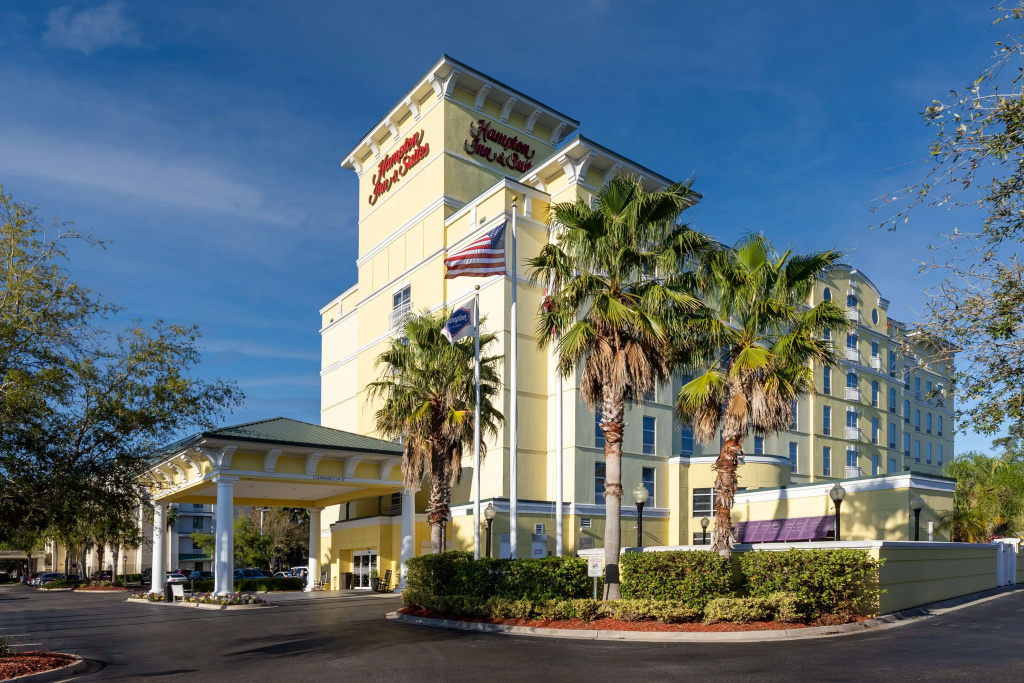 photo 1 of Hampton Inn & Suites Jacksonville Deerwood Park