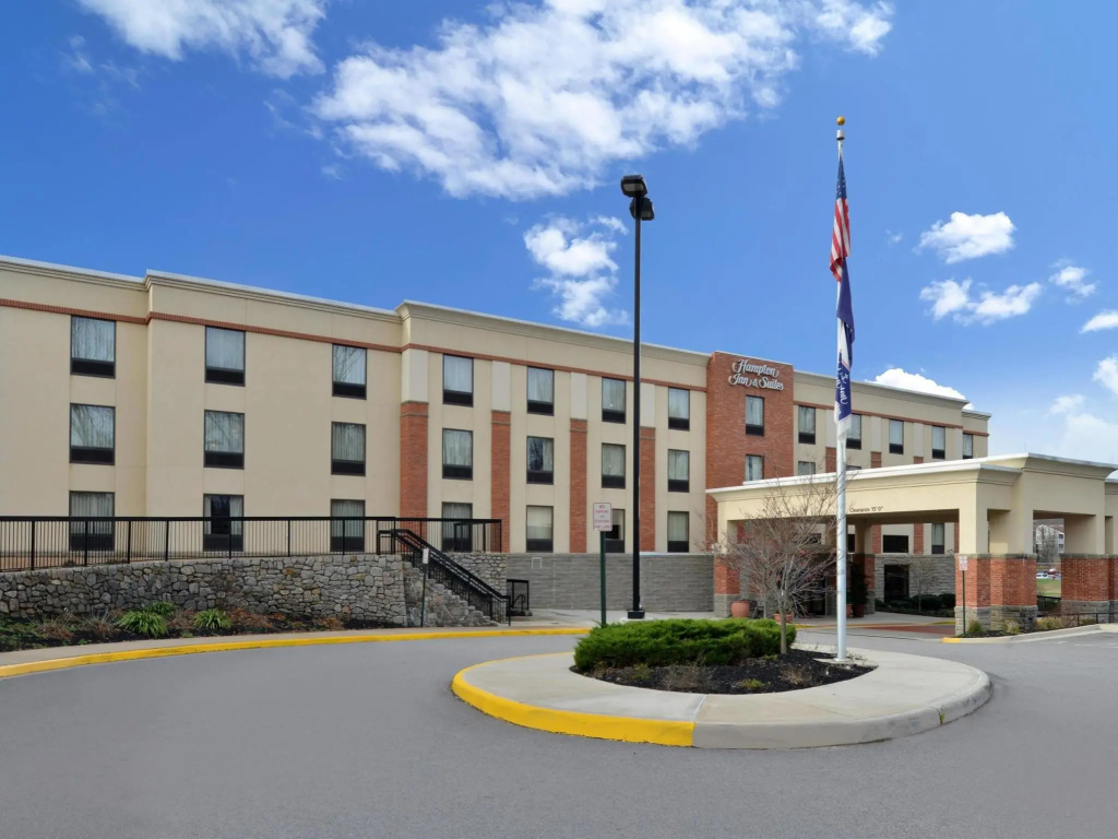 photo 1 of Hampton Inn & Suites Fort Belvoir Alexandria South