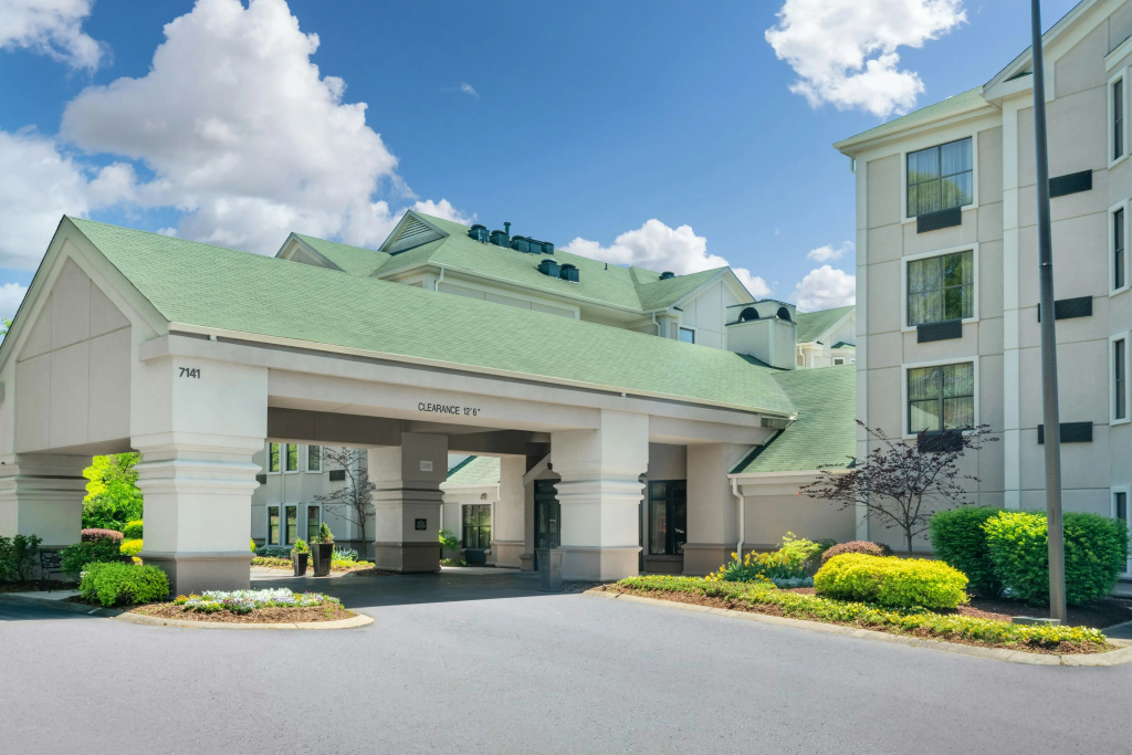 photo 1 of Hampton Inn & Suites Nashville/Franklin (Cool Springs)
