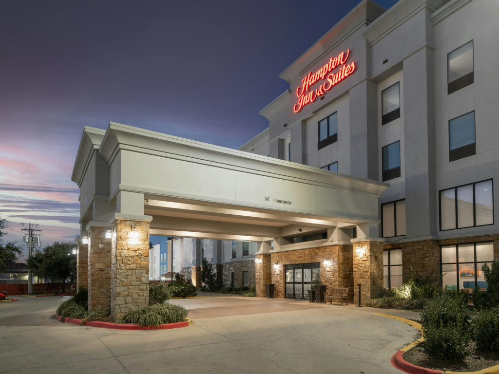 photo 1 of Hampton Inn & Suites New Braunfels