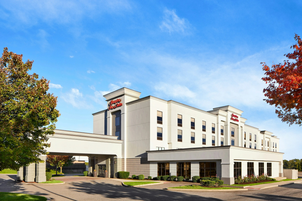 photo 1 of Hampton Inn & Suites New Haven - South - West Haven
