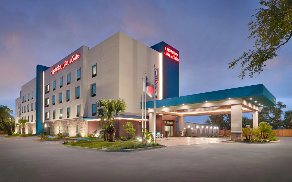 photo 1 of Hampton Inn & Suites Rockport-Fulton
