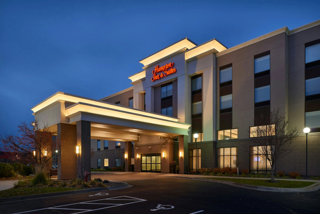 photo 1 of Hampton Inn & Suites Rogers