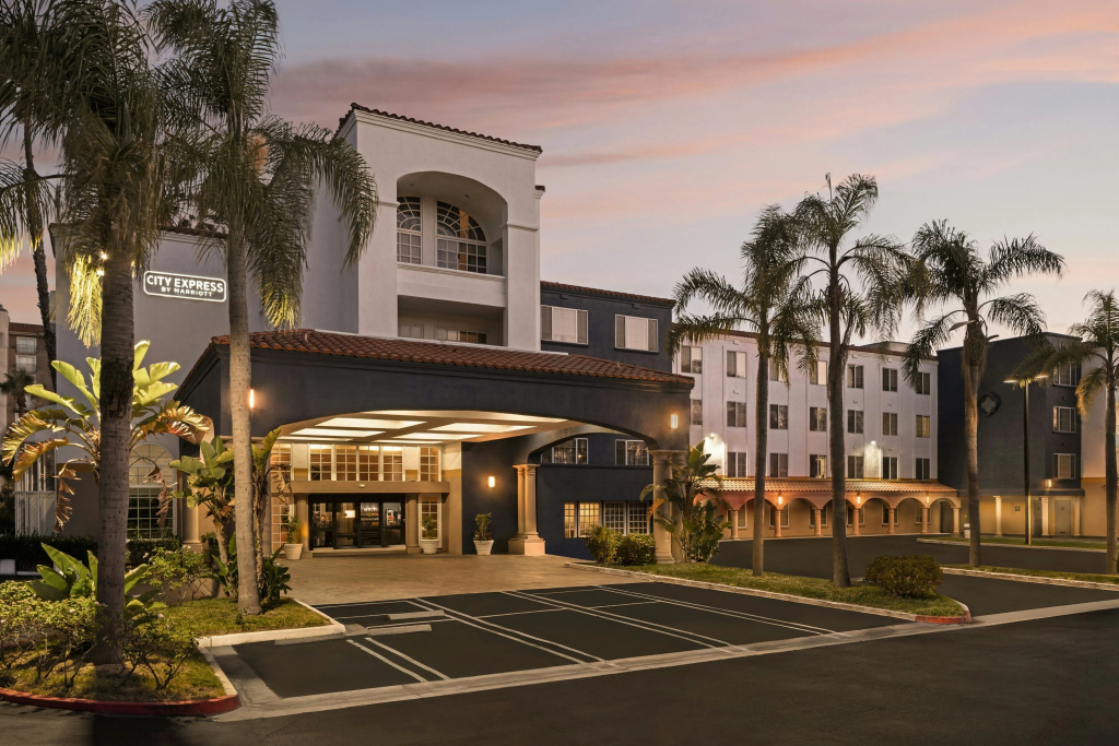 photo 1 of City Express by Marriott Santa Ana/Orange County Airport