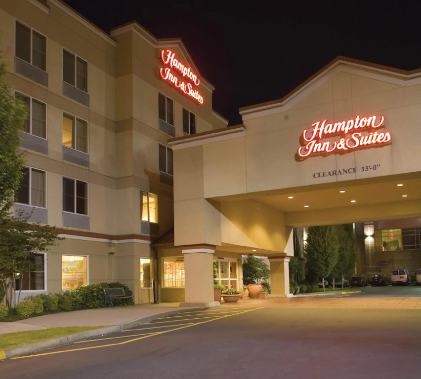 photo 1 of Hampton Inn & Suites Seattle-North/Lynnwood