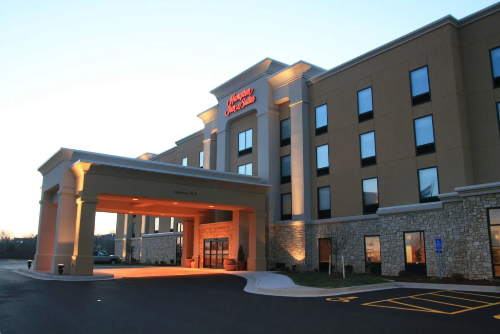 photo 1 of Hampton Inn & Suites St. Louis/South I-55