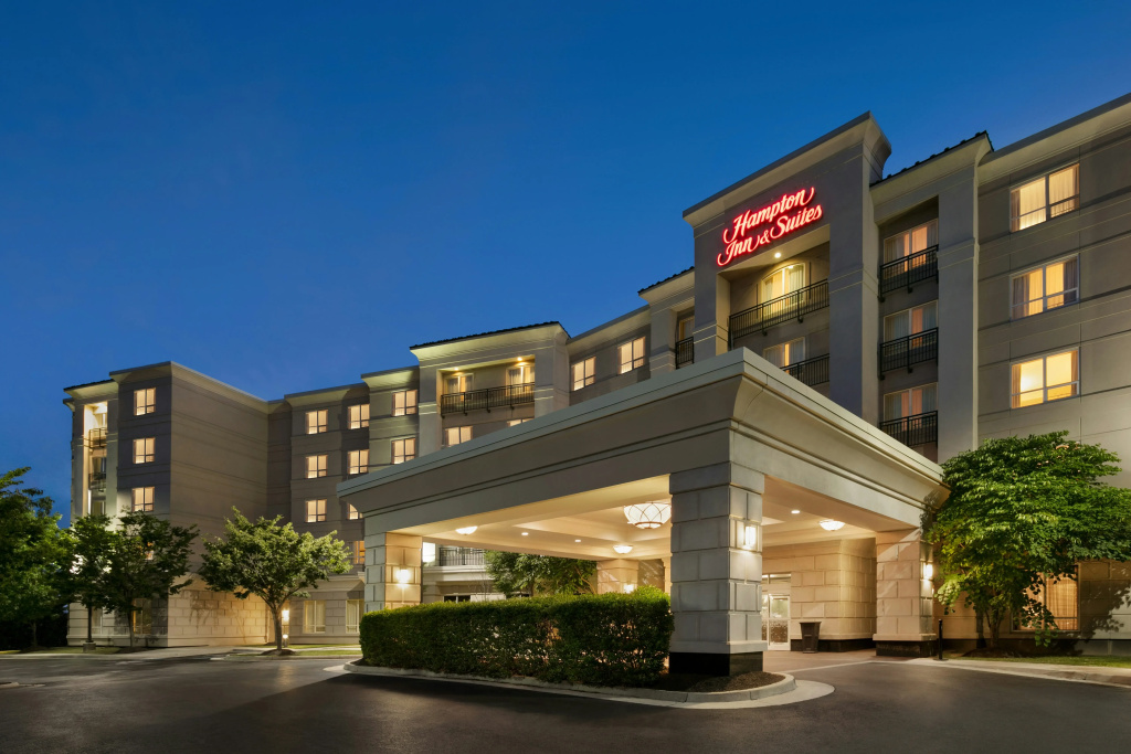 photo 1 of Hampton Inn & Suites Washington-Dulles International Airport
