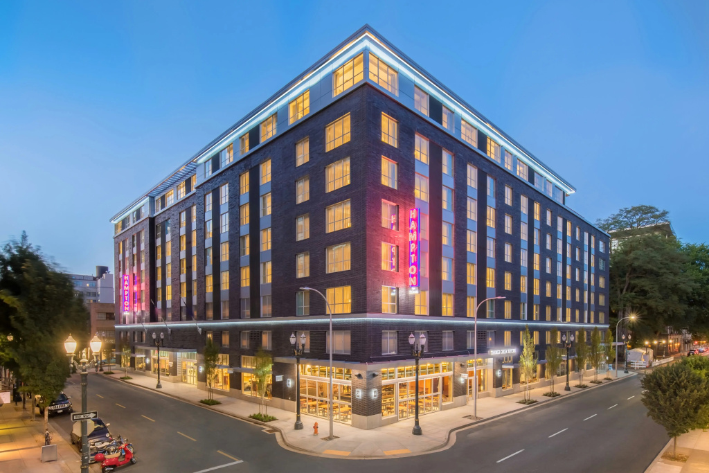 photo 1 of Hampton Inn & Suites Portland-Pearl District