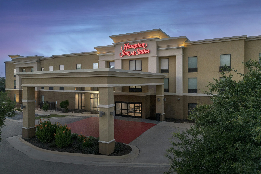 photo 1 of Hampton Inn & Suites Georgetown/Austin North