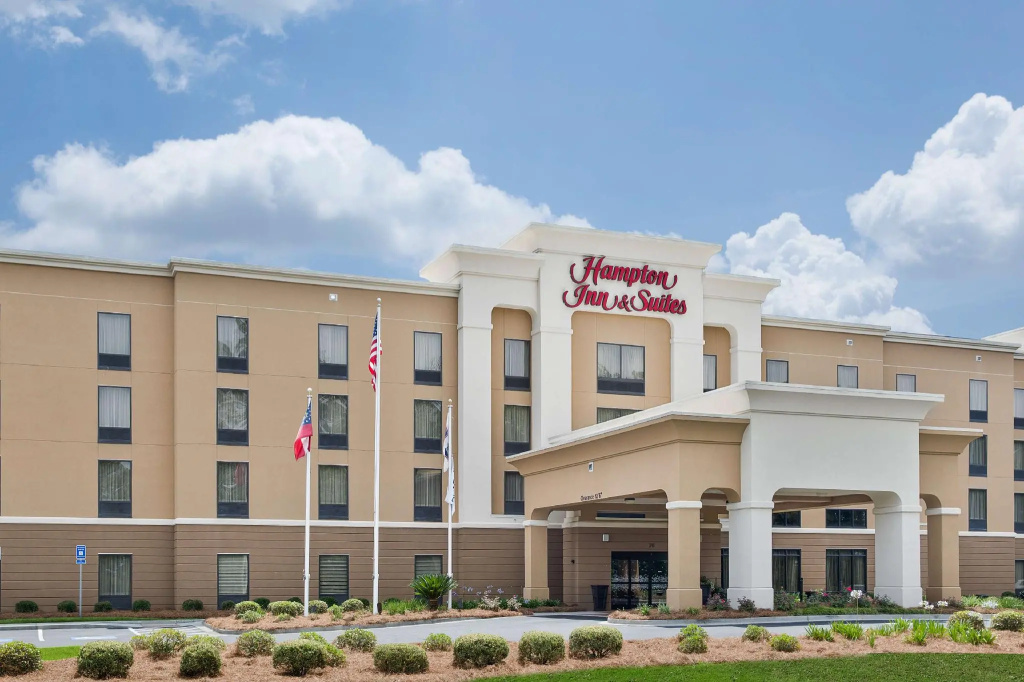 photo 1 of Hampton Inn & Suites Savannah-Airport
