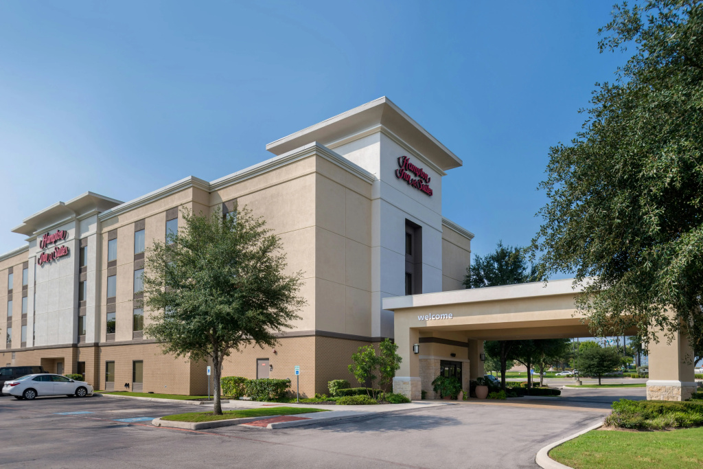 photo 1 of Hampton Inn & Suites Schertz