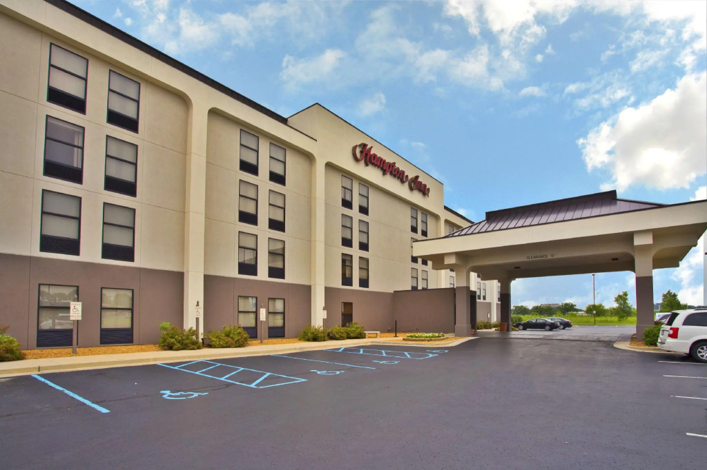 photo 1 of Hampton Inn Anderson