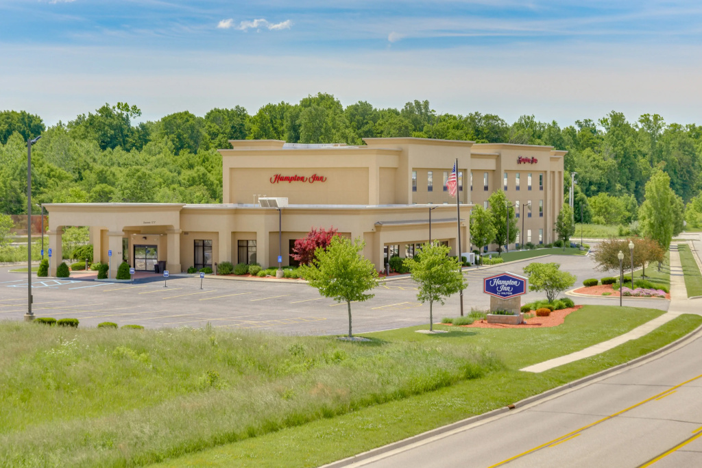 photo 1 of Hampton Inn Auburn